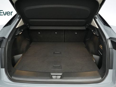 Used 2024 Nissan Ariya AWD image 8