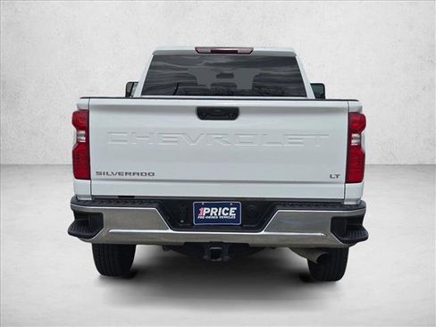 Used 2025 Chevrolet Silverado 2500 LT w/ Convenience Package AWD/4WD image 6