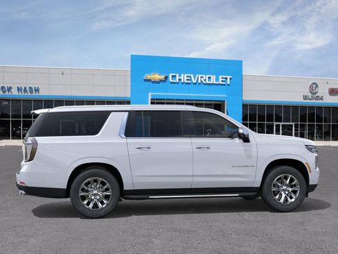 New 2026 Chevrolet Suburban Premier RWD image 5