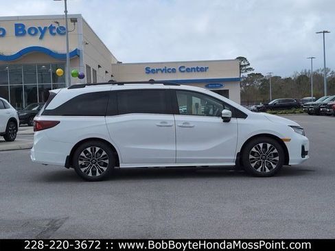 New 2026 Honda Odyssey Elite image 6