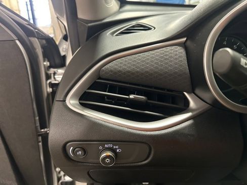 Used 2022 Chevrolet Malibu LS image 18