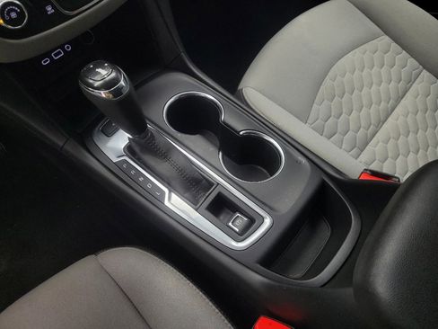 Used 2020 Chevrolet Equinox LT image 26