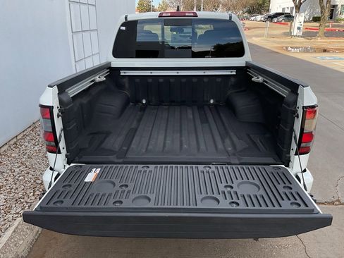 Used 2024 Nissan Frontier PRO-4X w/ Pro Convenience Package image 8