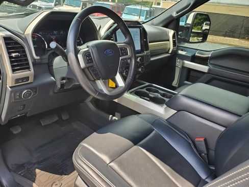 Used 2022 Ford F350 Lariat w/ Lariat Value Package AWD/4WD image 14