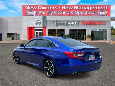 Used 2018 Honda Accord Sport image 6