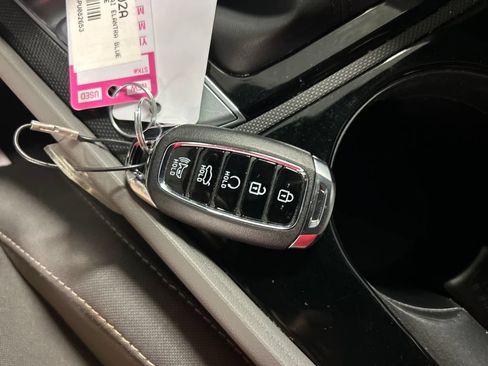 Used 2023 Hyundai Elantra Blue FWD image 20