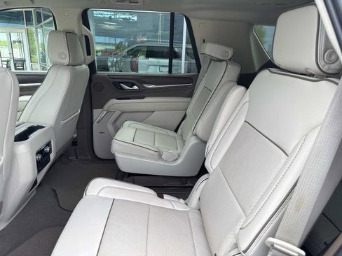 Used 2021 GMC Yukon Denali w/ Denali Premium Package AWD/4WD image 25