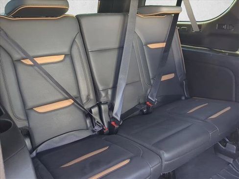 Used 2021 GMC Yukon XL AT4 w/ AT4 Premium Package AWD/4WD image 23
