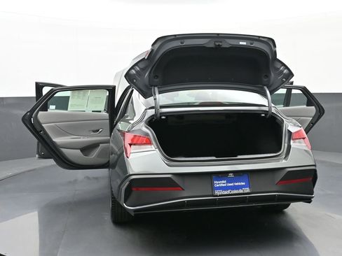 Certified 2025 Hyundai Elantra Sport image 47