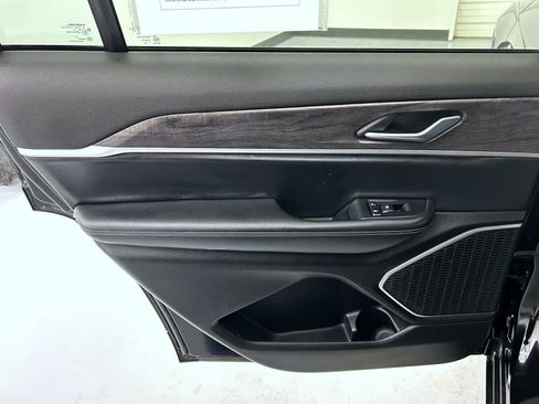 Certified 2022 Jeep Grand Cherokee L Limited image 22