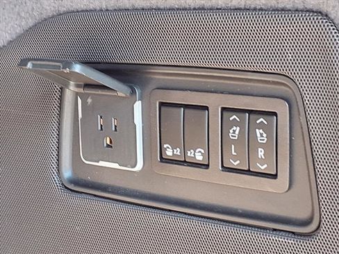 Used 2023 Cadillac Escalade Sport w/ Touring Package image 7