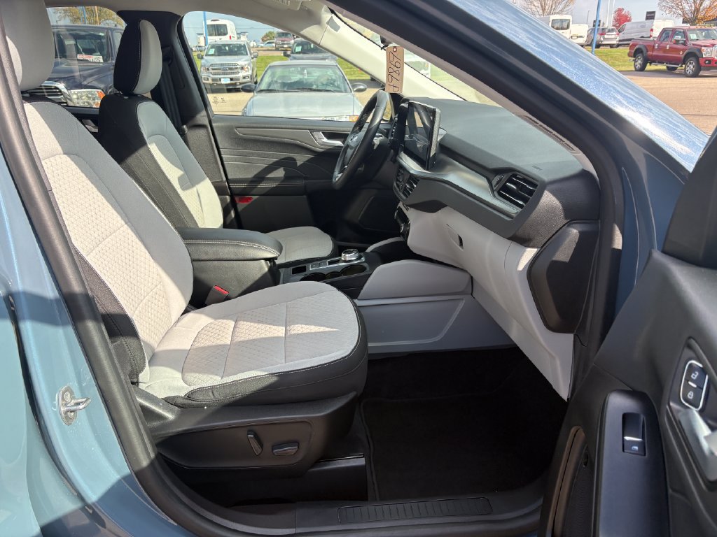 Used 2023 Ford Escape Active w/ Tech Pack #2 AWD/4WD image 13