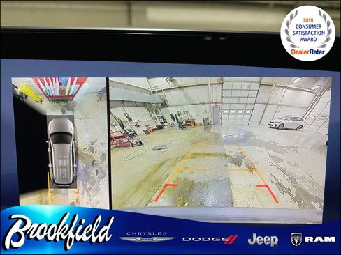 Used 2025 Buick Enclave Preferred image 24