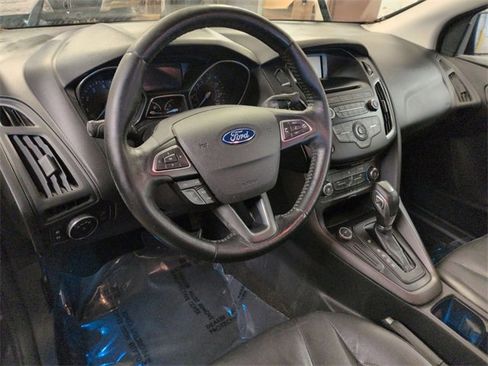 Used 2015 Ford Focus SE w/ Equipment Group 201A image 11