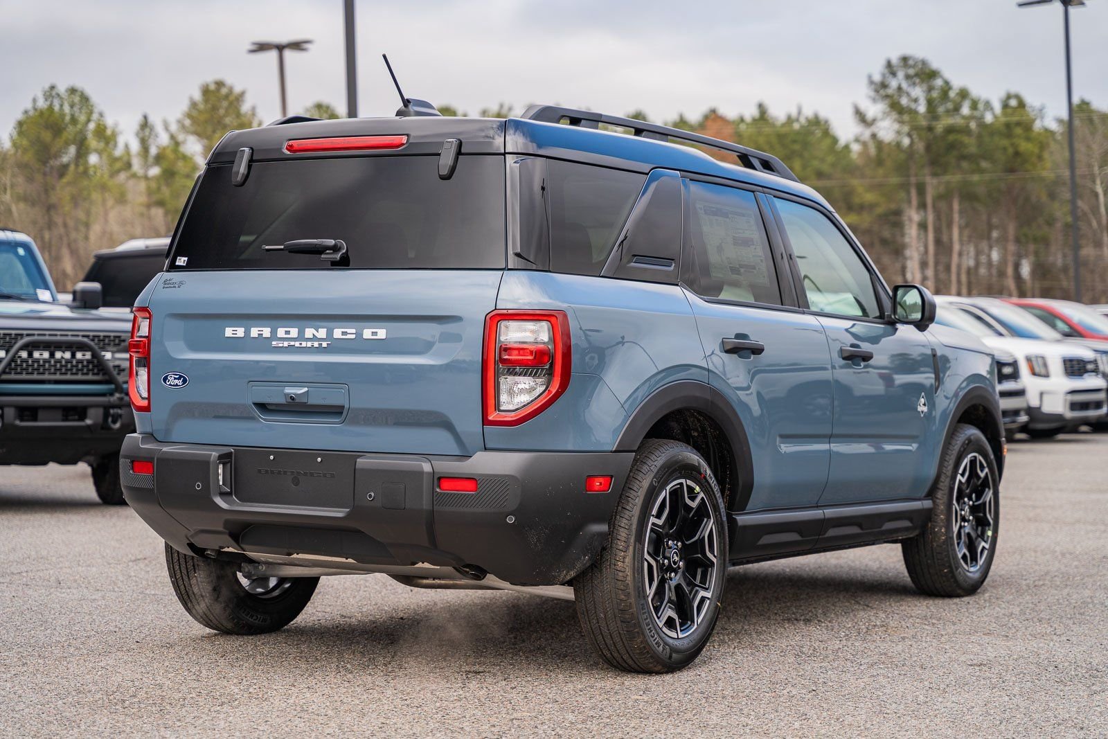 New 2026 Ford Bronco Sport Outer Banks w/ Outer Banks Tech Package+ AWD/4WD image 4