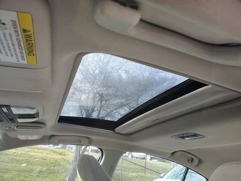 Used 2017 Subaru Impreza 2.0i Premium image 15