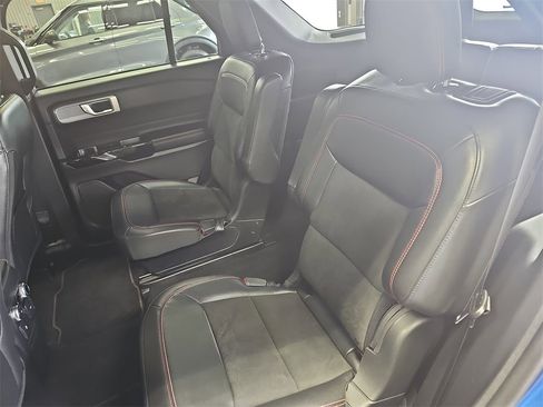 Used 2023 Ford Explorer ST-Line w/ Class IV Trailer Tow Package image 14