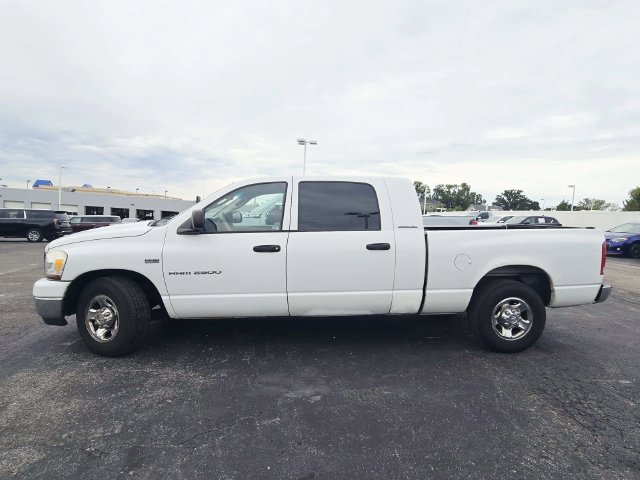 Used 2006 Dodge Ram 2500 Truck SLT RWD image 2