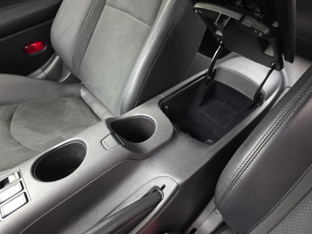 Used 2024 Nissan Z Performance w/ Heritage Edition RWD image 29