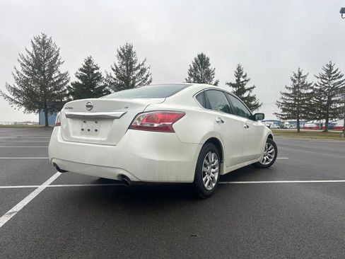 Used 2015 Nissan Altima 2.5 S image 10