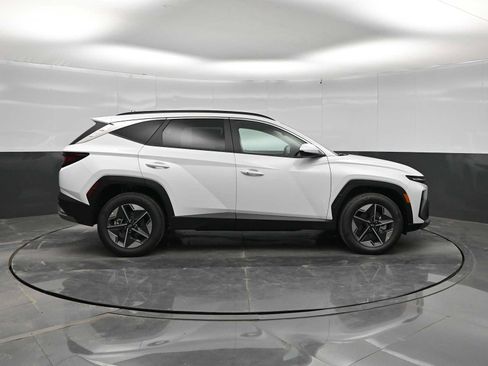 New 2026 Hyundai Tucson SEL w/ Tow & Go Package AWD/4WD image 9