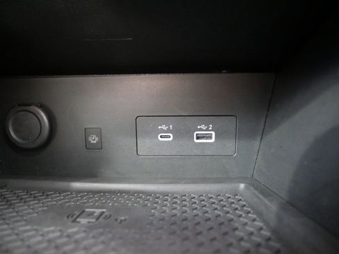 Used 2024 Nissan Pathfinder Platinum AWD/4WD image 25