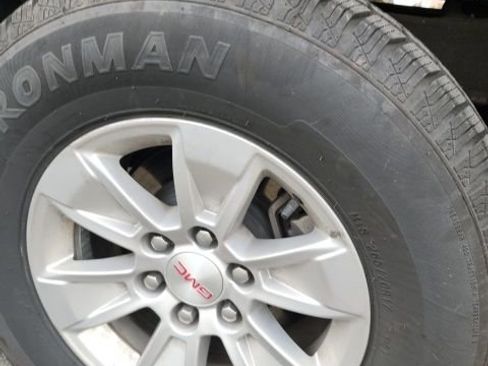 Used 2023 GMC Sierra 1500 SLE image 18