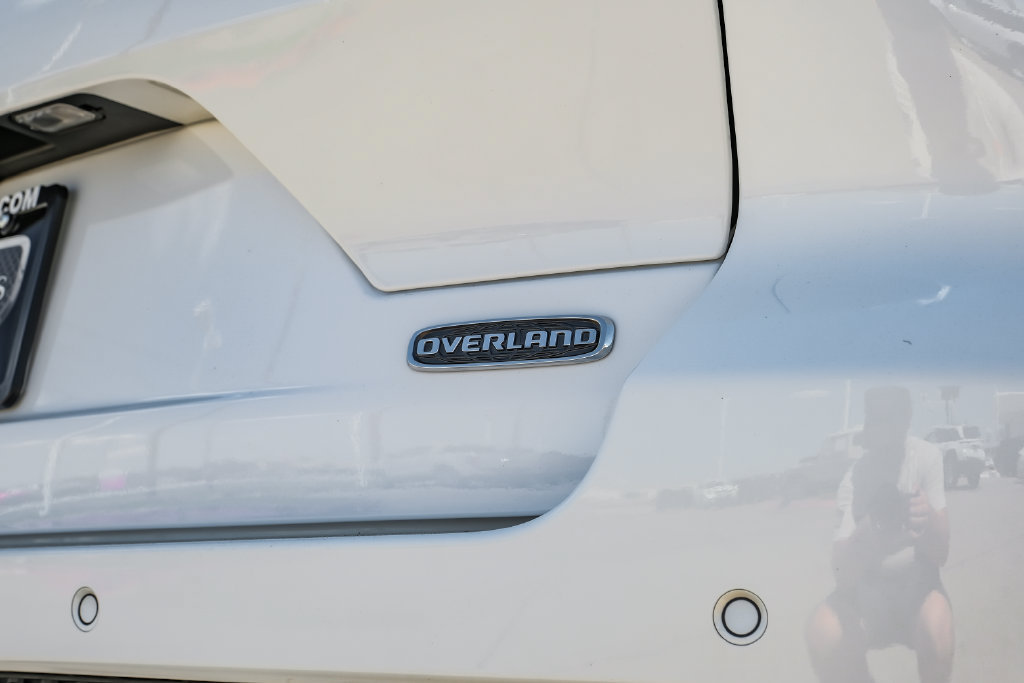 Used 2023 Jeep Grand Cherokee Overland AWD/4WD image 61