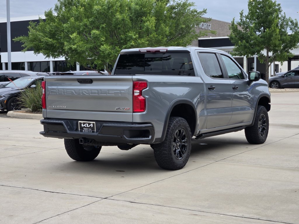 Used 2024 Chevrolet Silverado 1500 ZR2 w/ Technology Package AWD/4WD image 4