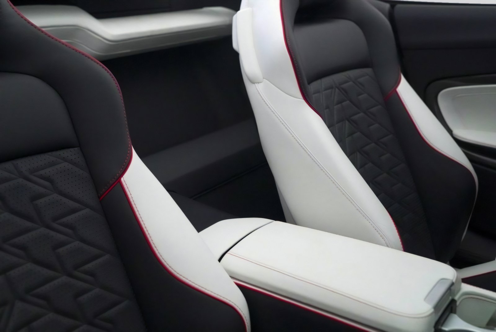 New 2026 Aston Martin Vanquish Convertible RWD image 49