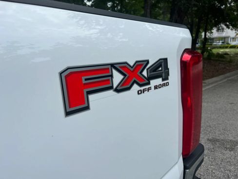 Used 2024 Ford F250 XLT w/ FX4 Off-Road Package AWD/4WD image 19