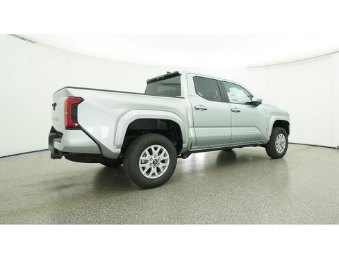 New 2026 Toyota Tacoma SR5 image 25