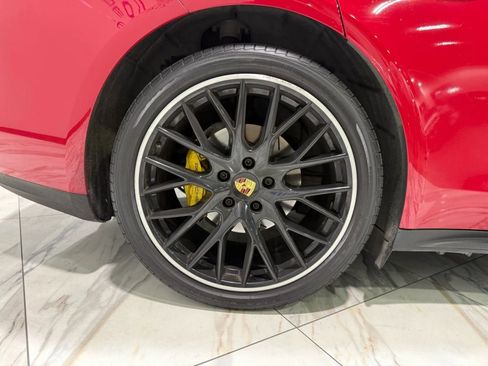 Used 2018 Porsche Panamera 4S image 53