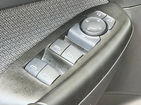 Used 2023 Chevrolet TrailBlazer LT FWD image 11