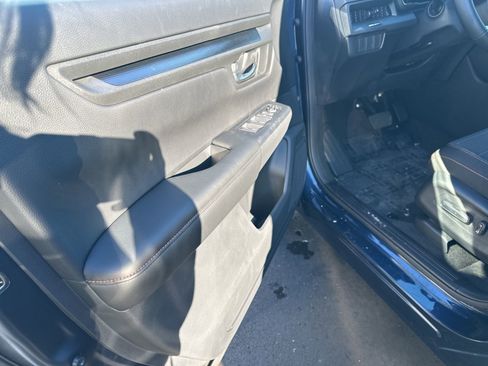 Used 2026 Honda CR-V Sport image 9