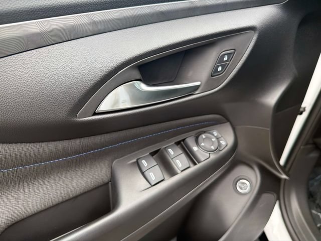 New 2026 Buick Envista Sport Touring w/ Convenience I Package FWD image 18