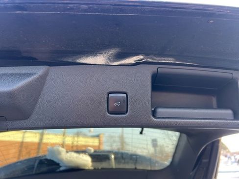Used 2023 Ford Escape SE image 15