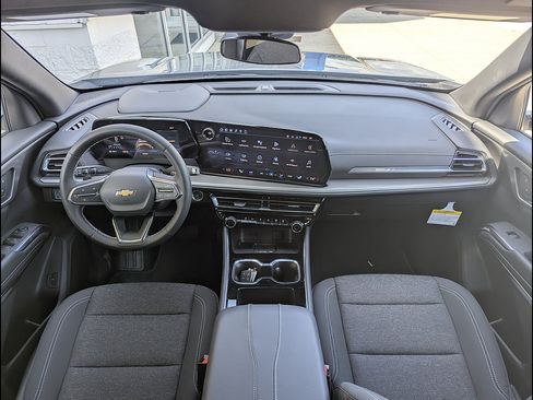 New 2026 Chevrolet Traverse LT AWD/4WD image 17