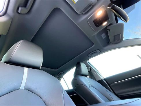 Used 2024 Toyota Camry XSE w/ Navigation Package image 13