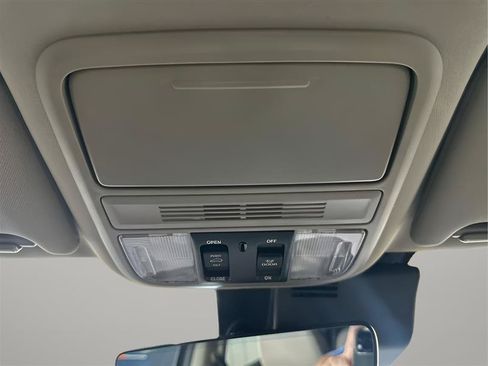 Used 2022 Honda Pilot Special Edition image 16