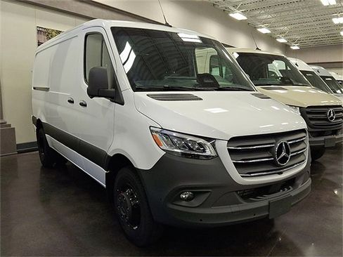 New 2025 Mercedes-Benz Sprinter 3500 image 3