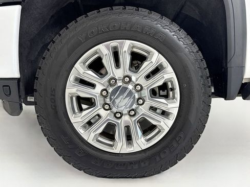 Used 2023 GMC Sierra 3500 Denali w/ Denali Ultimate Package image 29