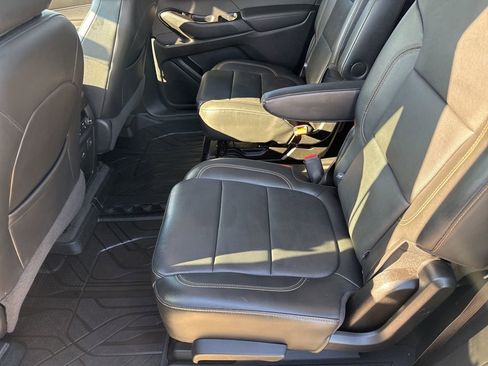 Used 2020 Chevrolet Traverse Premier w/ Redline Edition image 7