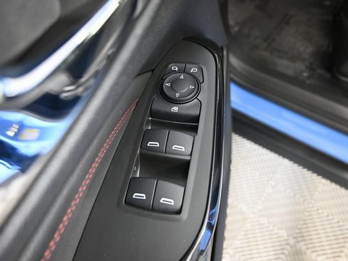 Used 2024 Chevrolet Trax RS w/ Sunroof Package image 19