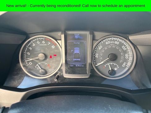 Used 2020 Toyota Tacoma TRD Sport AWD/4WD image 14