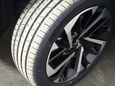 Used 2022 Mitsubishi Outlander SE image 40