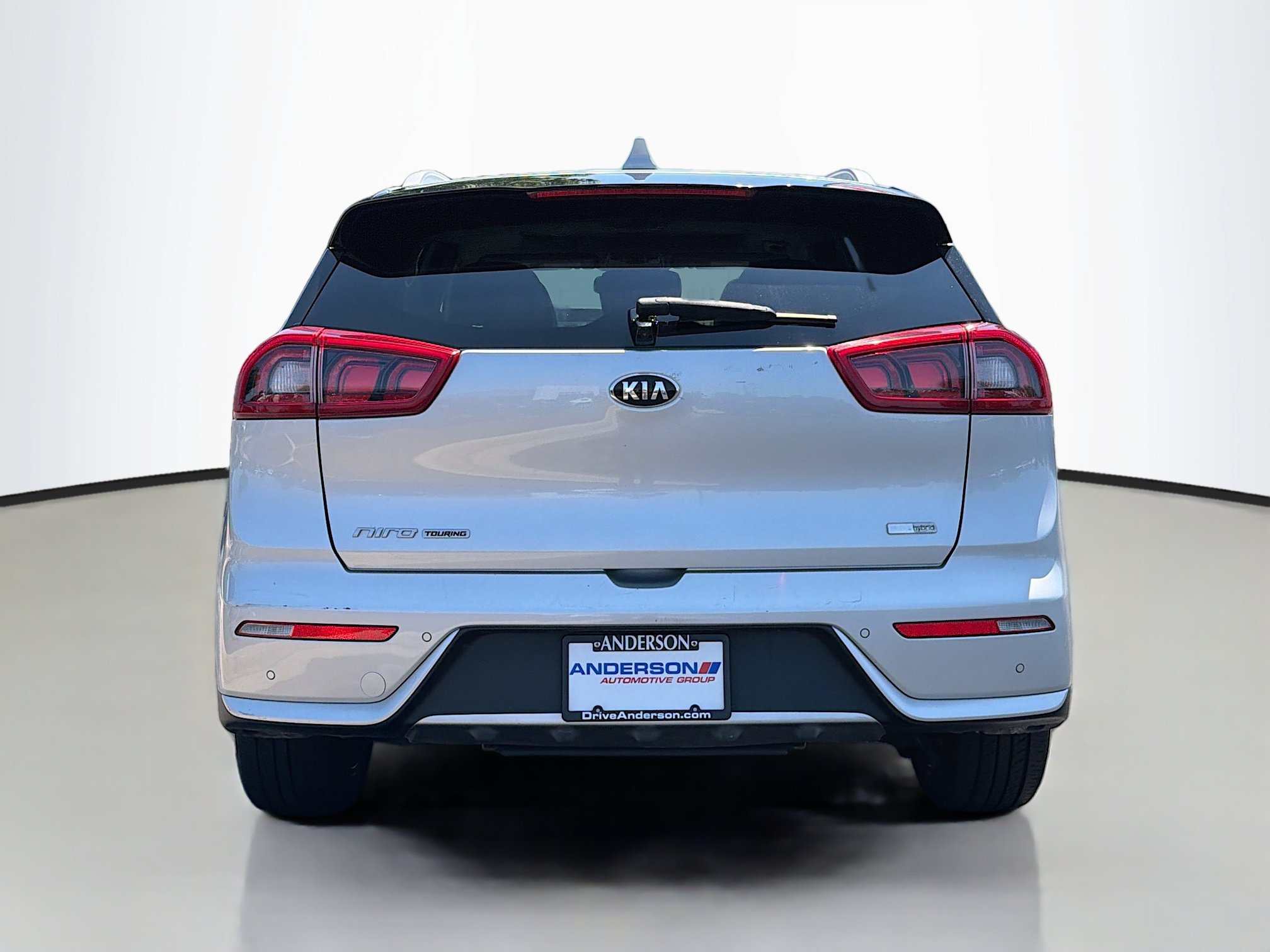 Used 2018 Kia Niro Touring FWD image 16
