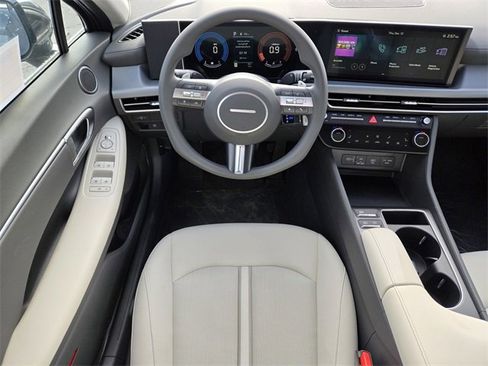 New 2024 Hyundai Sonata SEL image 13
