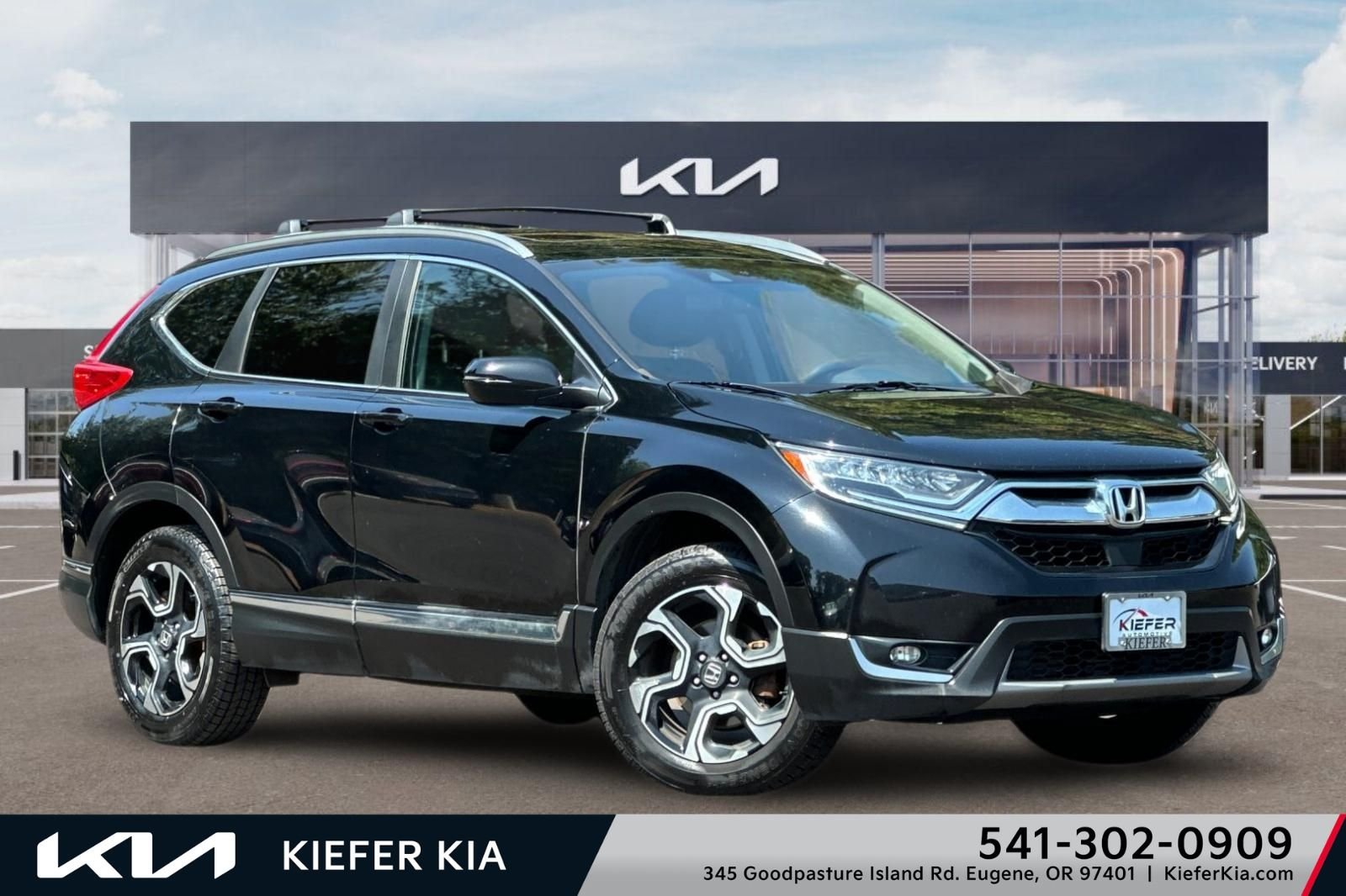 Used 2019 Honda CR-V Touring image 1
