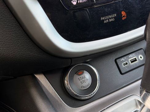 Used 2019 Nissan Murano S image 26